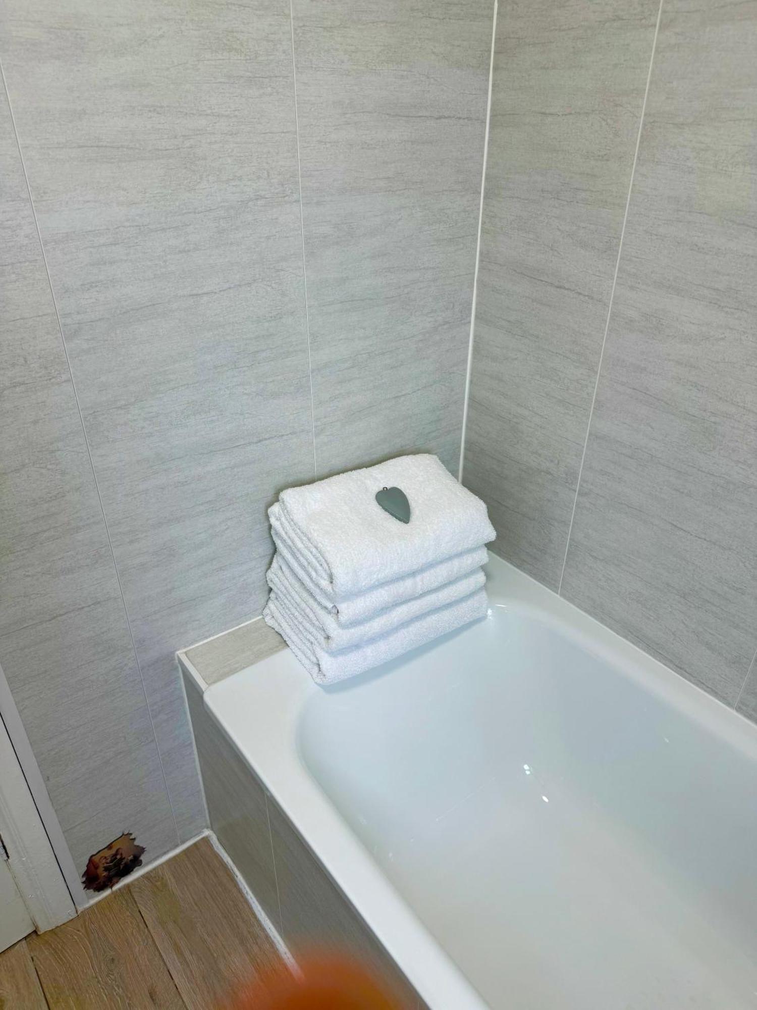Stay-K-Belfast Cosy Entire House 10 Mins From City Centre Bagian luar foto